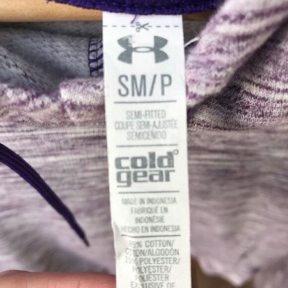 UNDER Armour hoodie - Picture 6 of 8